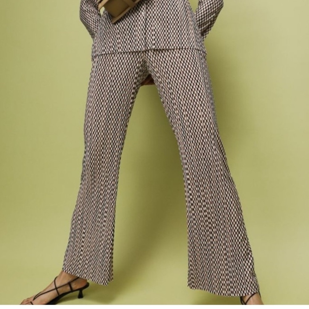 H&M Brown & Black Geometric Jersey Flare Pull-On Pants- Medium